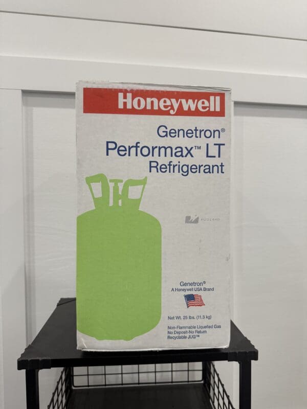 Honeywell Genetron Performax LT refrigerant box with a green cylinder illustration.